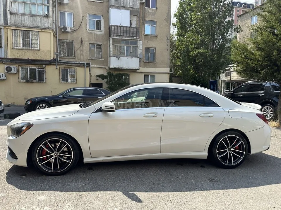 Mercedes CLA 250 — фото 4/4