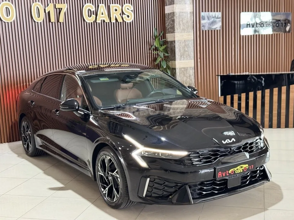Kia K5 — foto 3/4