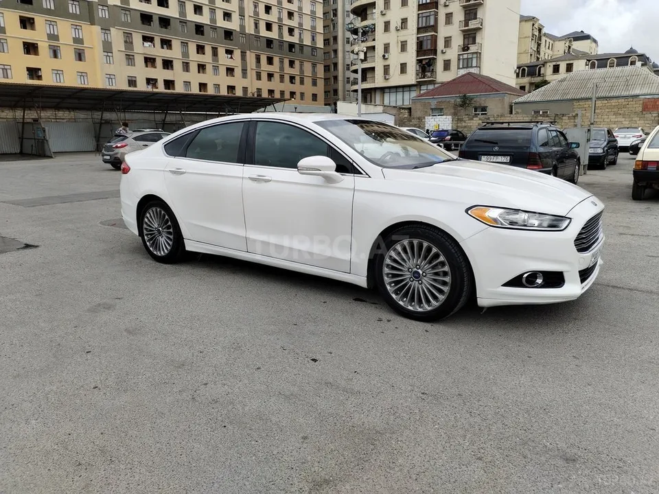 Ford Fusion (North America) — foto 3/4