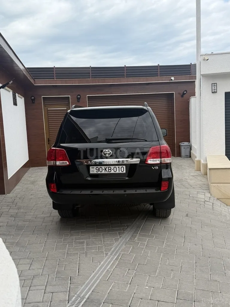 Toyota Land Cruiser — foto 4/4