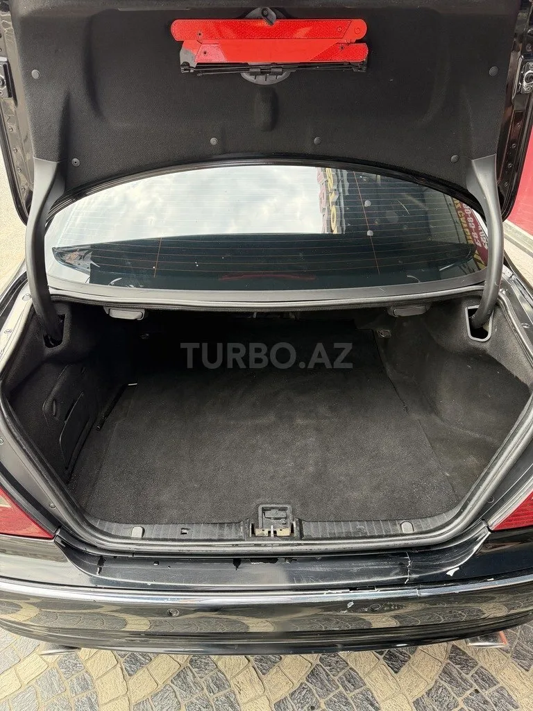 Mercedes E 280 — foto 2/4