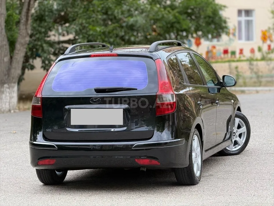 Hyundai i30 — foto 4/4