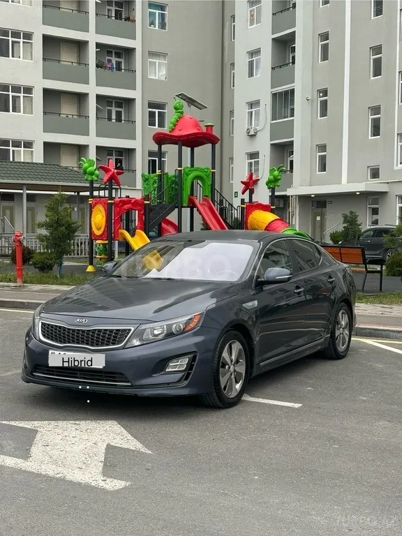 Kia Optima — foto 1/4