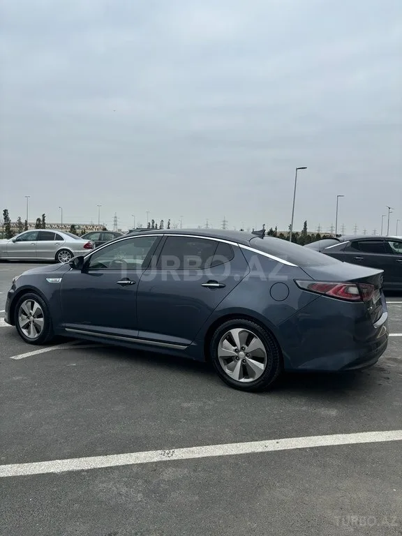Kia Optima — foto 4/4