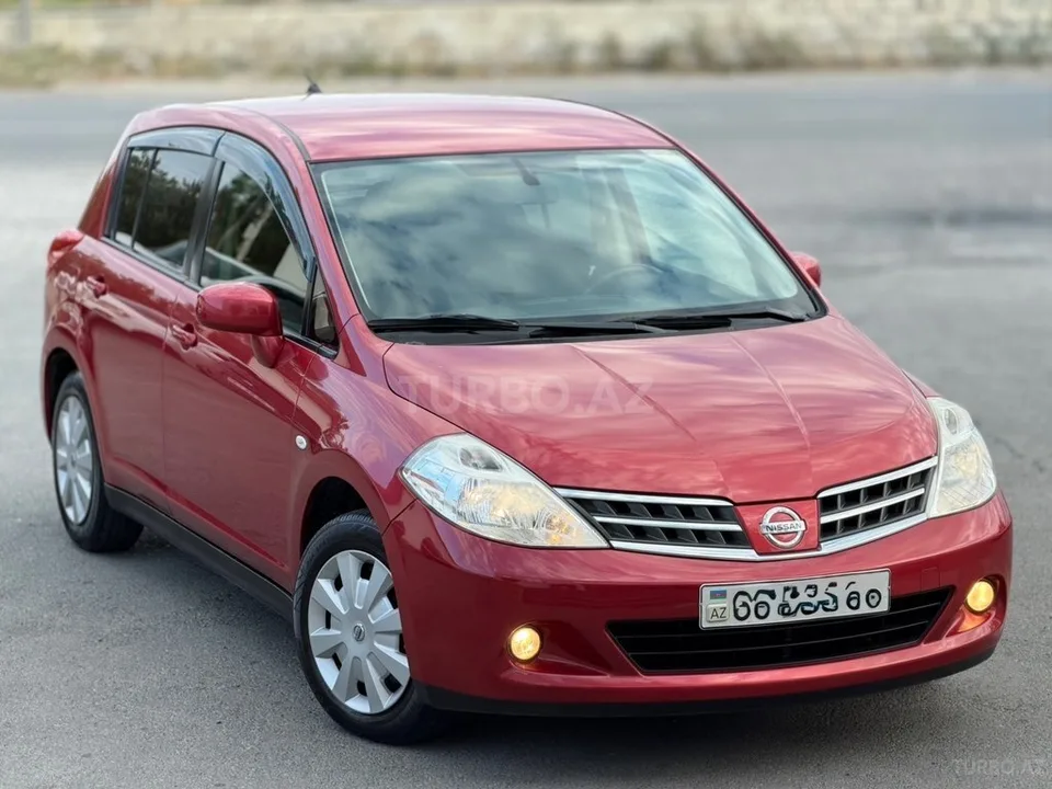 Nissan Tiida — foto 2/4