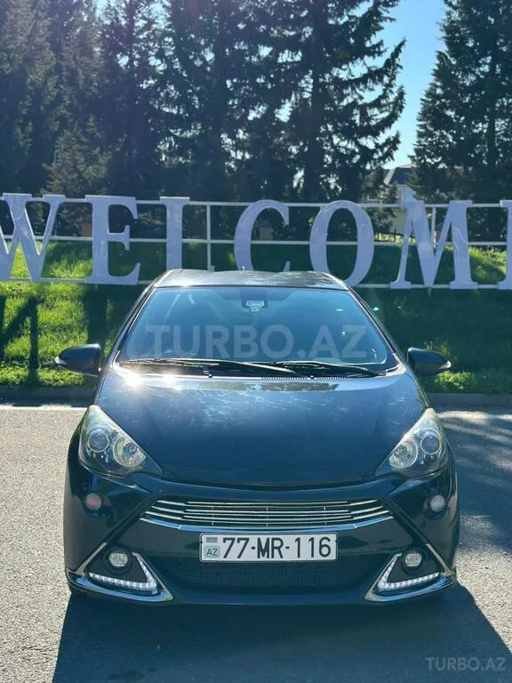 Toyota Aqua — foto 1/4