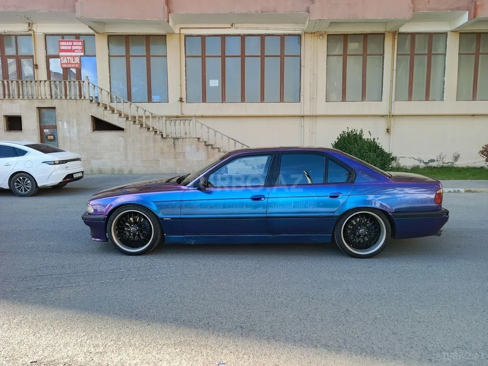 BMW 740 — foto 3/4