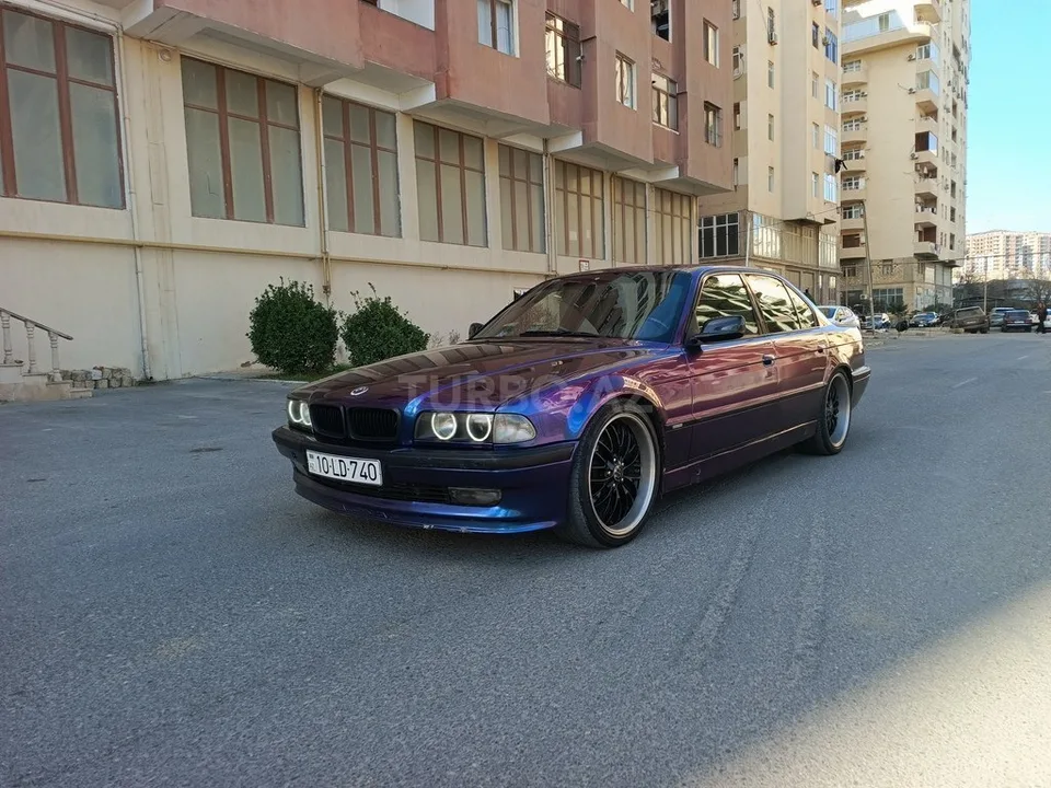 BMW 740 — foto 4/4