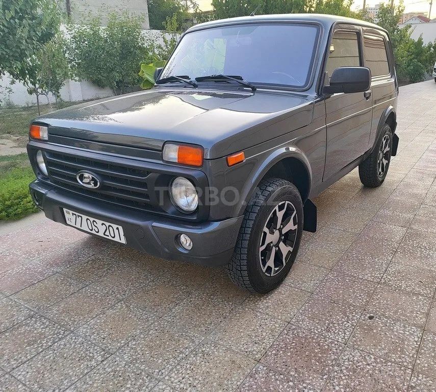 LADA (VAZ) Niva — foto 1/4