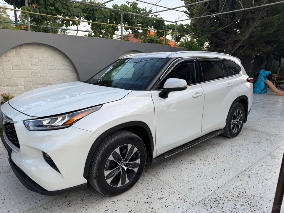 Toyota Highlander — foto 3/4