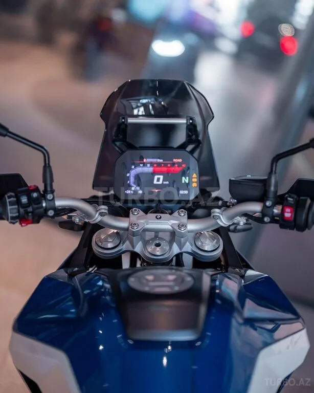 BMW F 900 GS — foto 2/4
