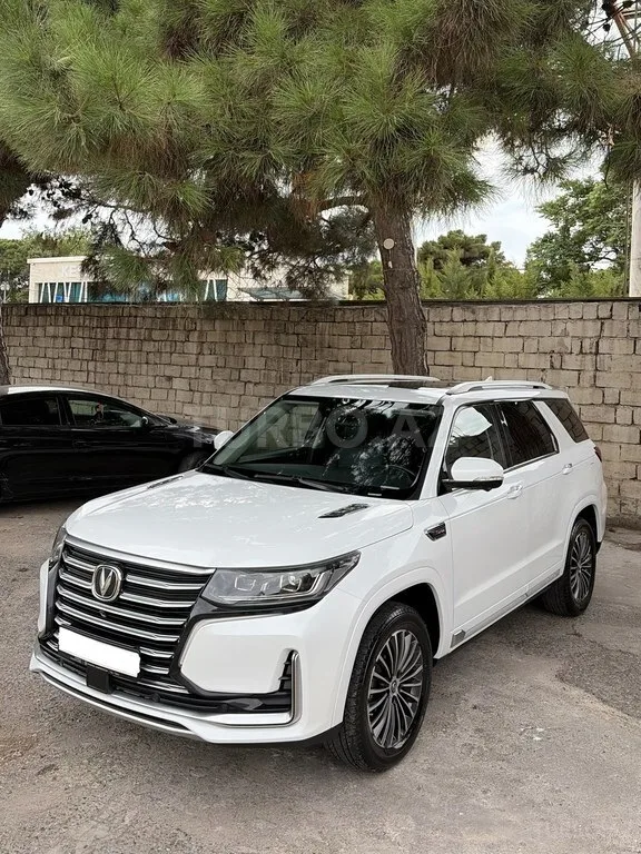 Changan CS 95 — foto 3/4