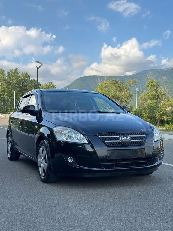 Kia Ceed — foto 3/4