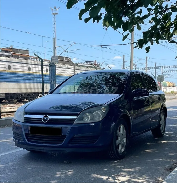 Opel Astra — фото 2/4