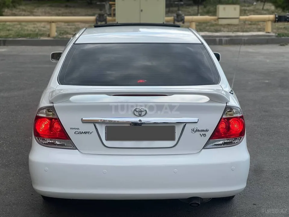 Toyota Camry — foto 4/4