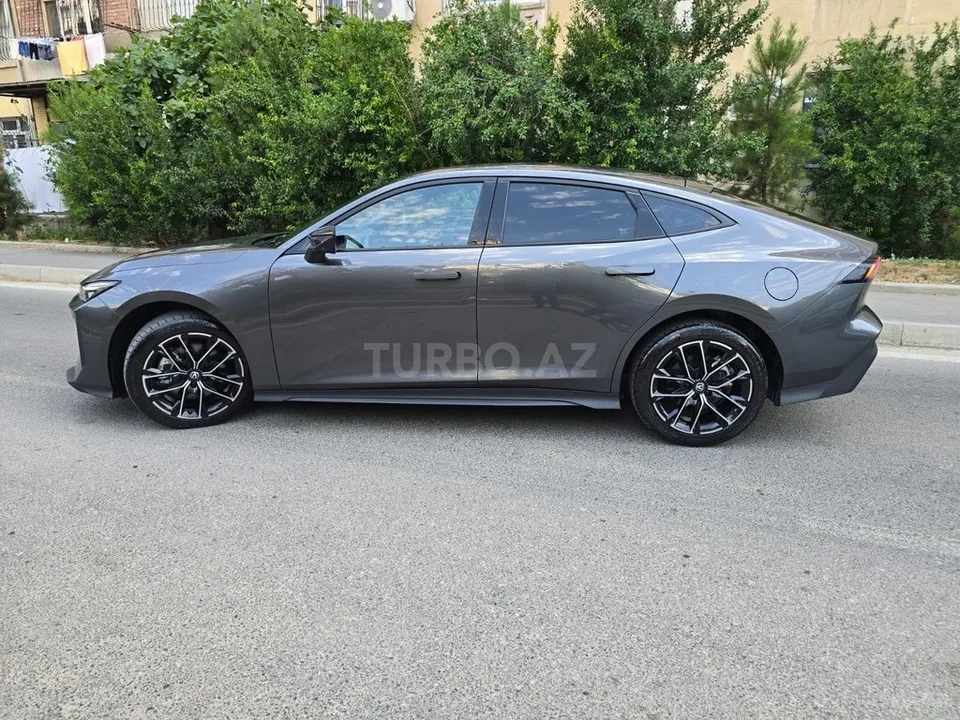 Changan Uni-V iDD — foto 4/4
