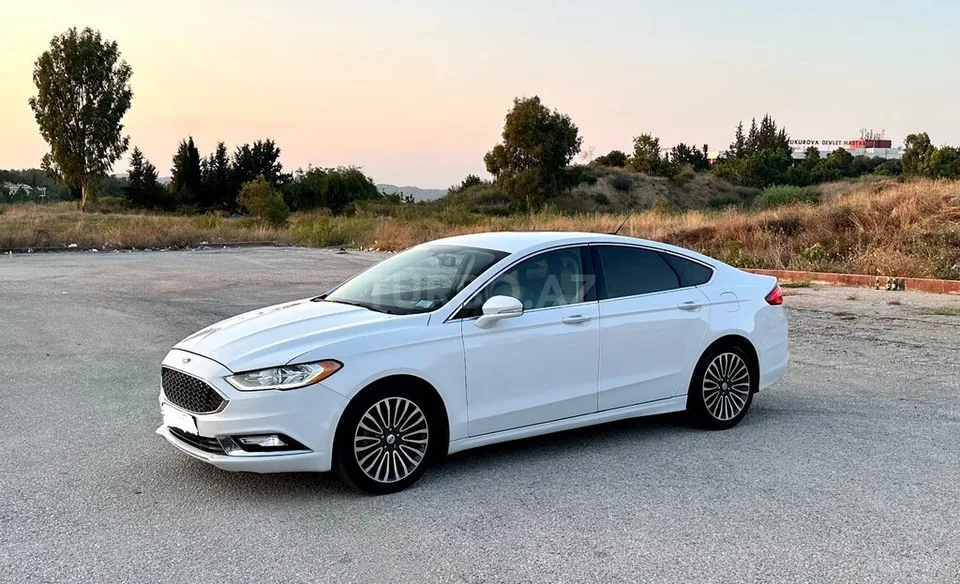 Ford Fusion (North America) — foto 2/4