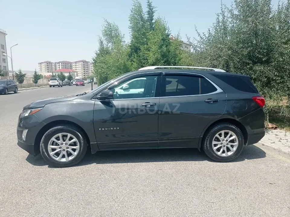 Chevrolet Equinox — foto 3/4