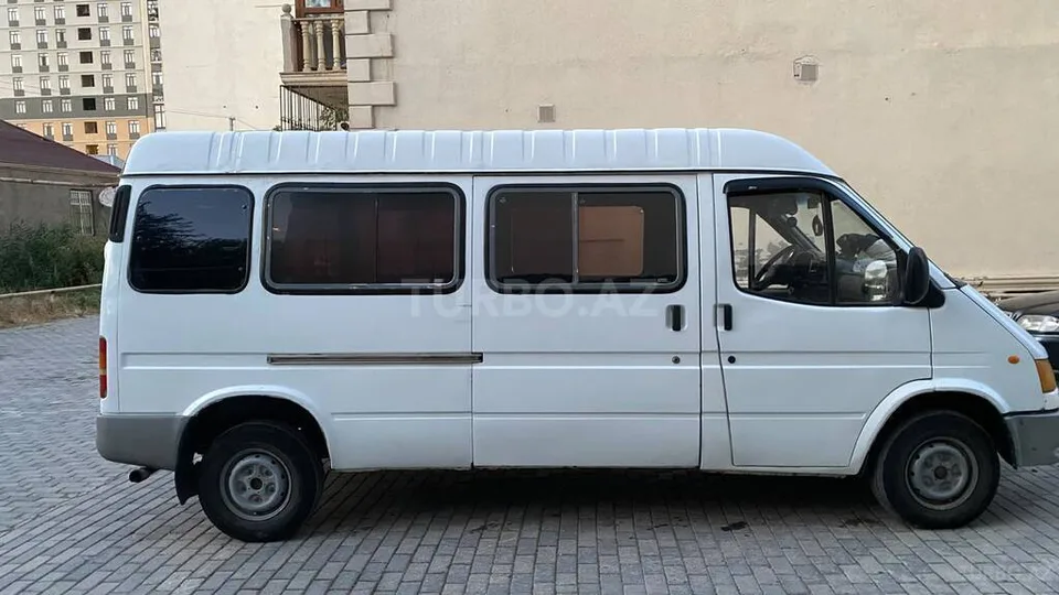Ford Transit — foto 4/4