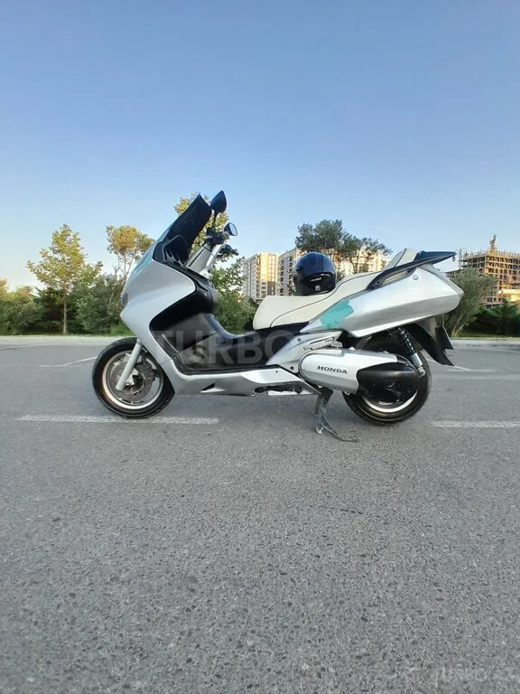 Honda FJS 600 — foto 4/4