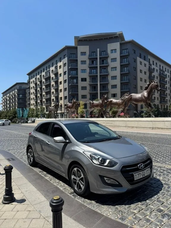 Hyundai i30 — foto 2/4
