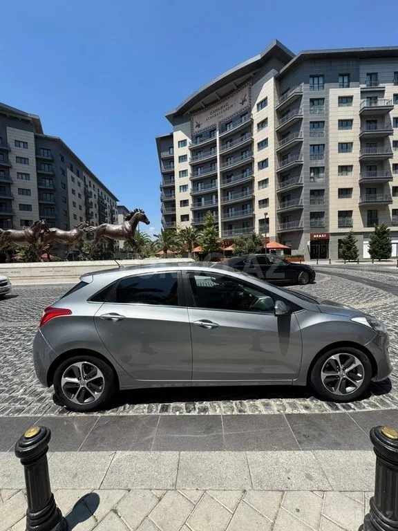 Hyundai i30 — foto 4/4