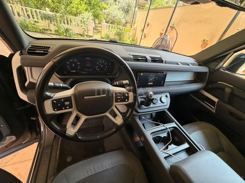 Land Rover Defender — foto 3/4
