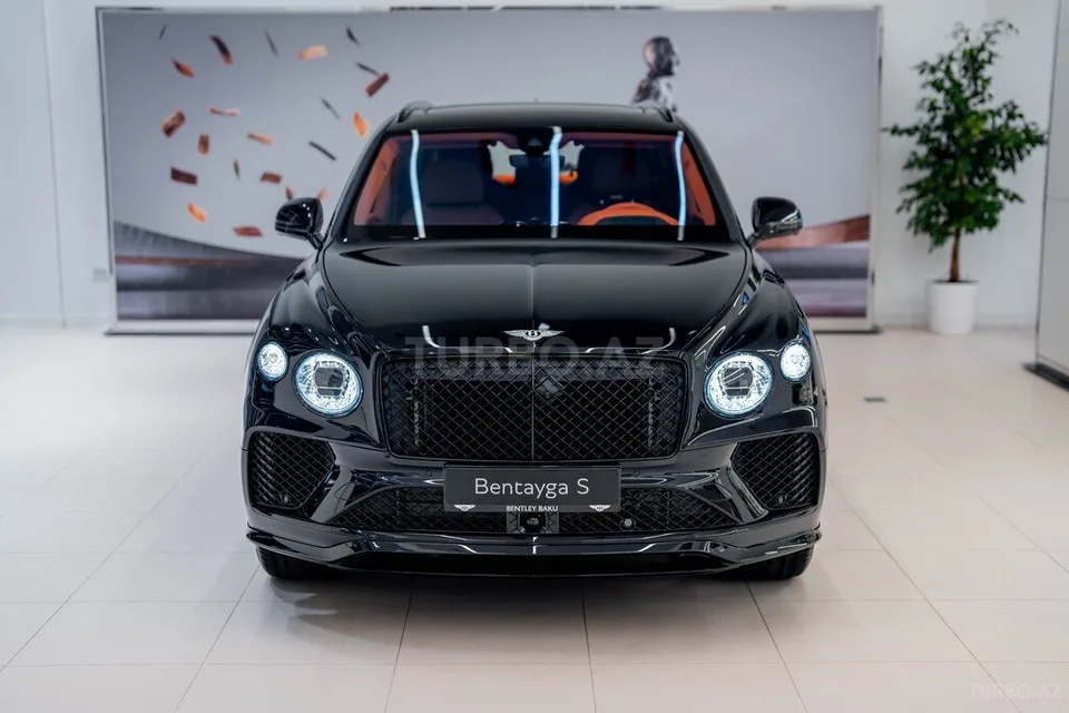 Bentley Bentayga — foto 4/4