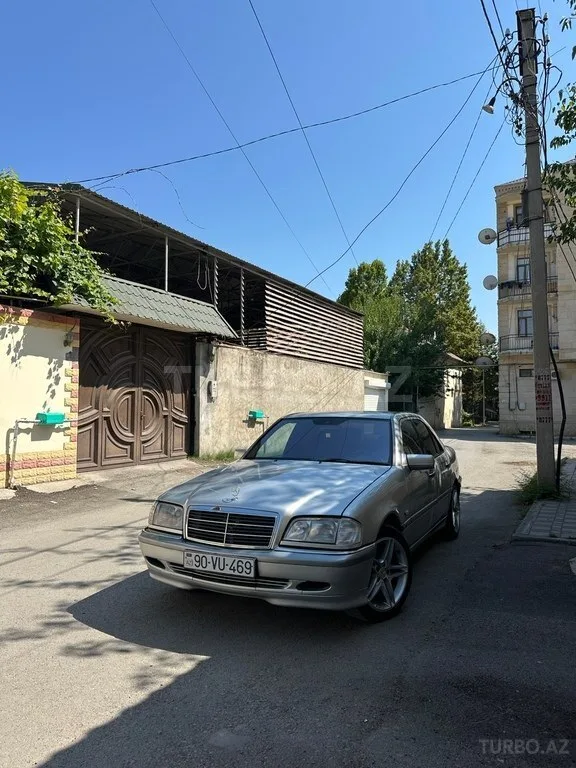 Mercedes C 240 — foto 2/4
