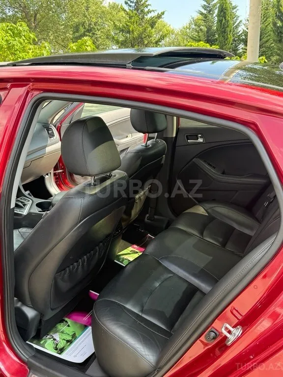 Kia Optima — фото 4/4