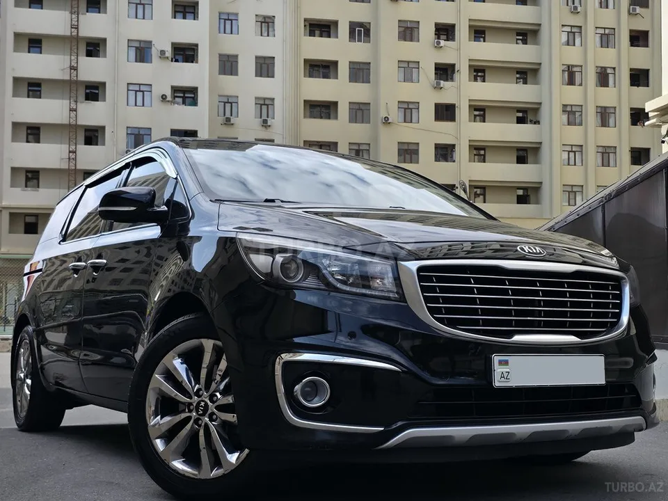 Kia Carnival — foto 1/4