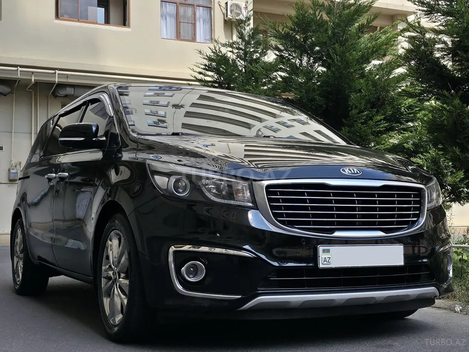 Kia Carnival — foto 3/4