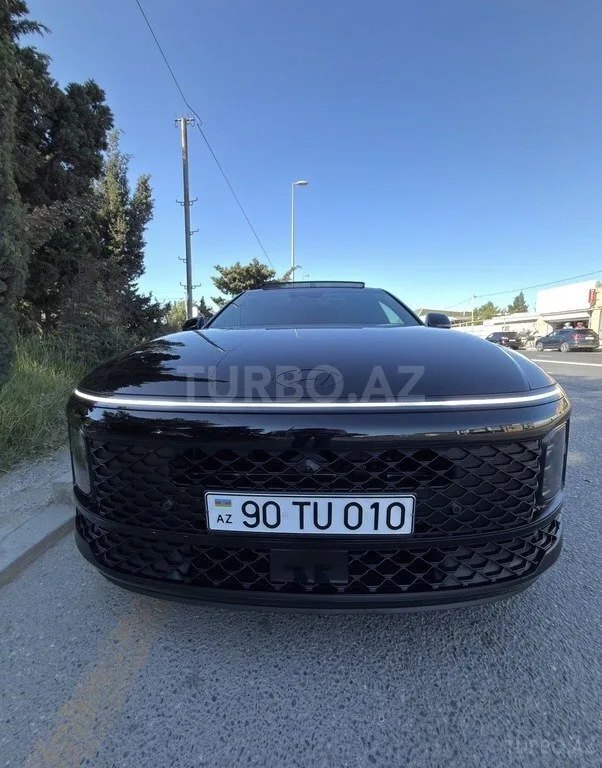 Hyundai Grandeur — foto 1/4