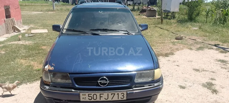 Opel Astra — foto 1/4