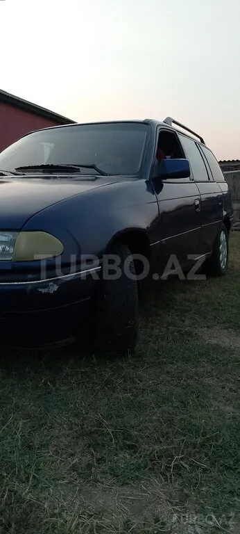 Opel Astra — foto 2/4
