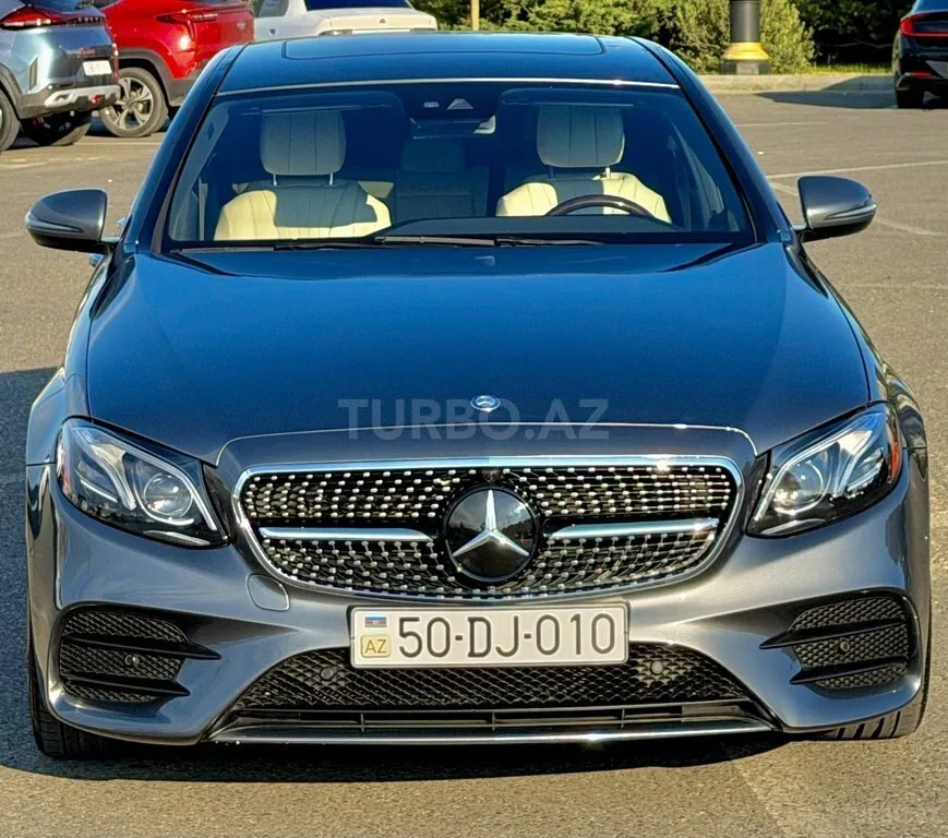 Mercedes E 300 — foto 2/4