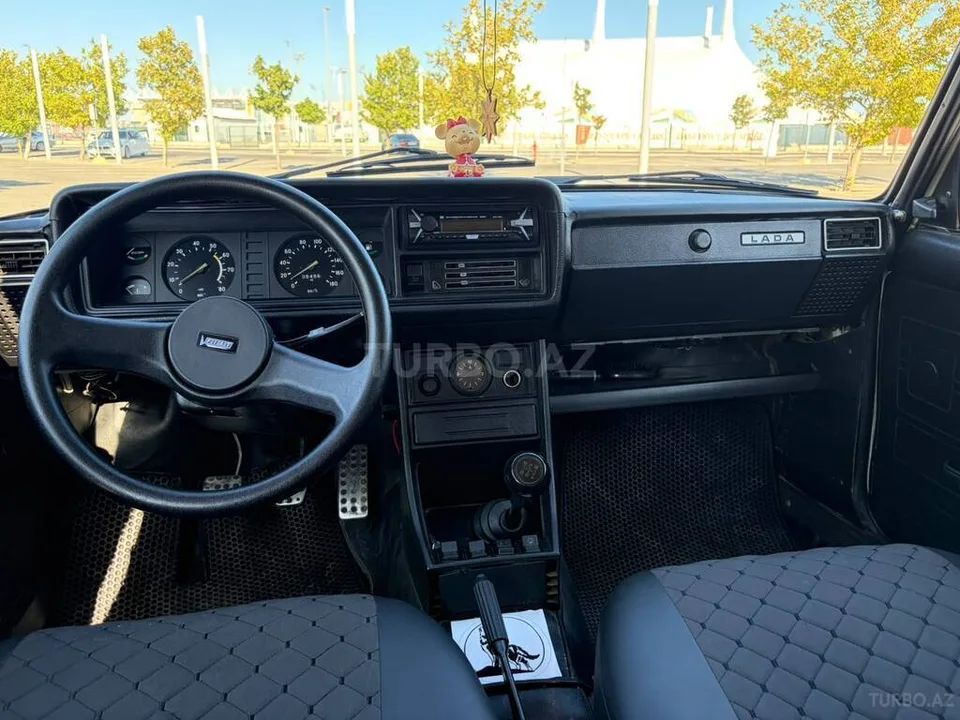 LADA (VAZ) 2107 — foto 3/4