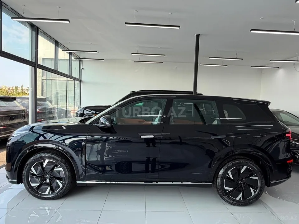 Changan Qiyuan Q07 — foto 4/4