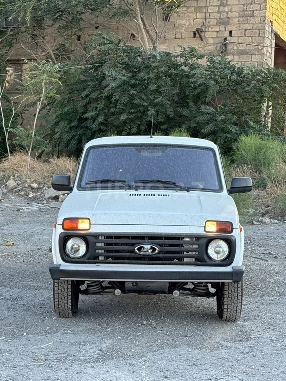 LADA (VAZ) Niva — foto 1/4