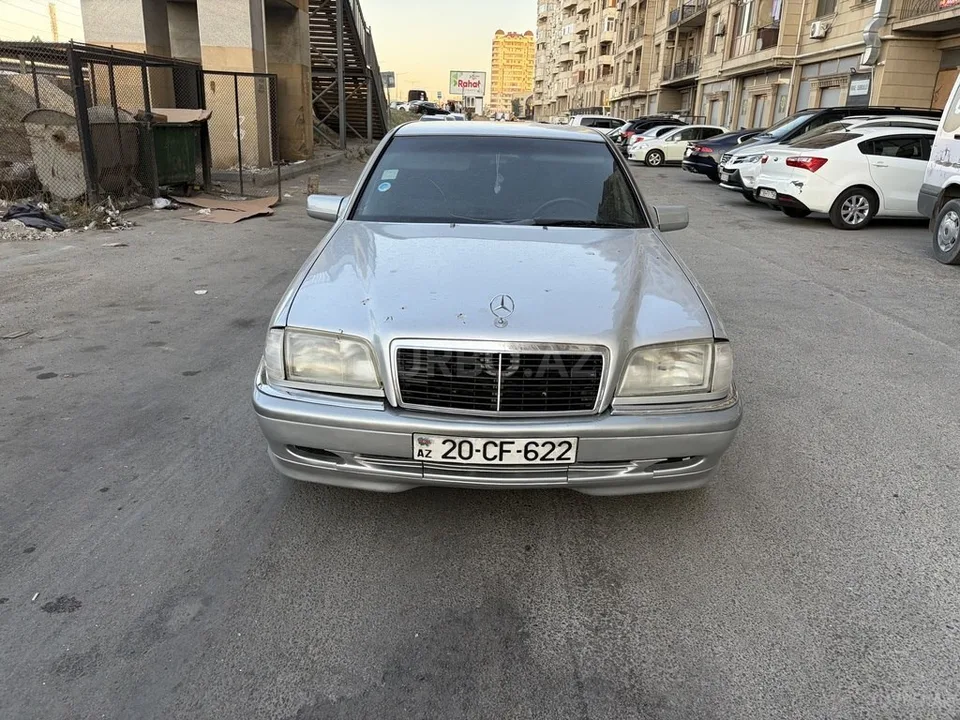 Mercedes C 250 — foto 1/4
