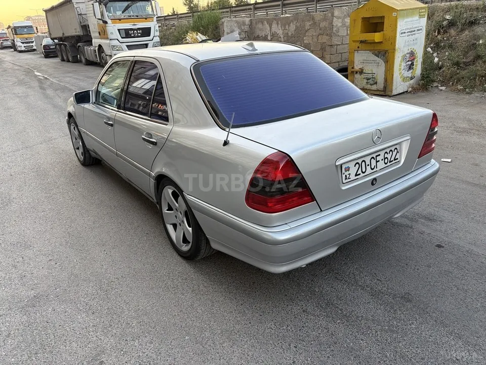 Mercedes C 250 — foto 4/4