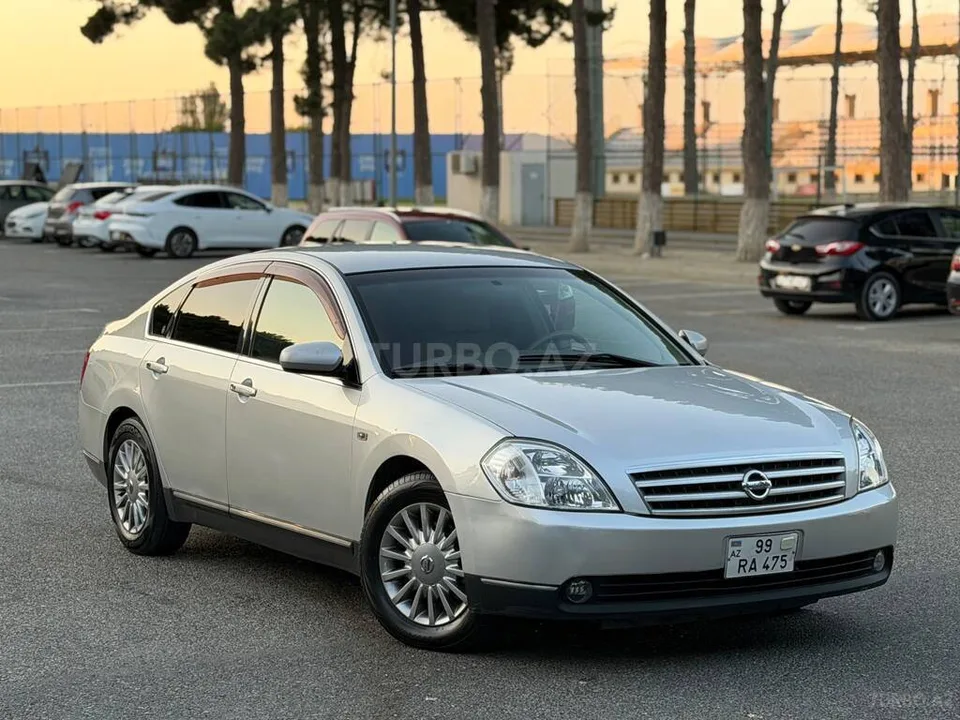 Nissan Teana — foto 1/4