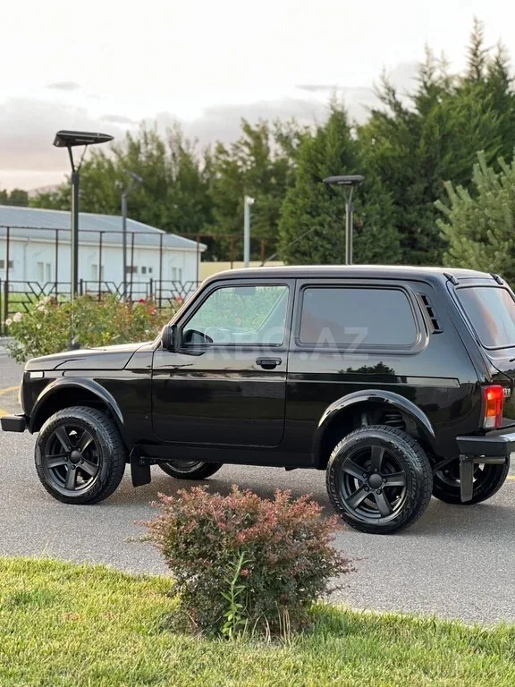 LADA (VAZ) Niva — foto 3/4