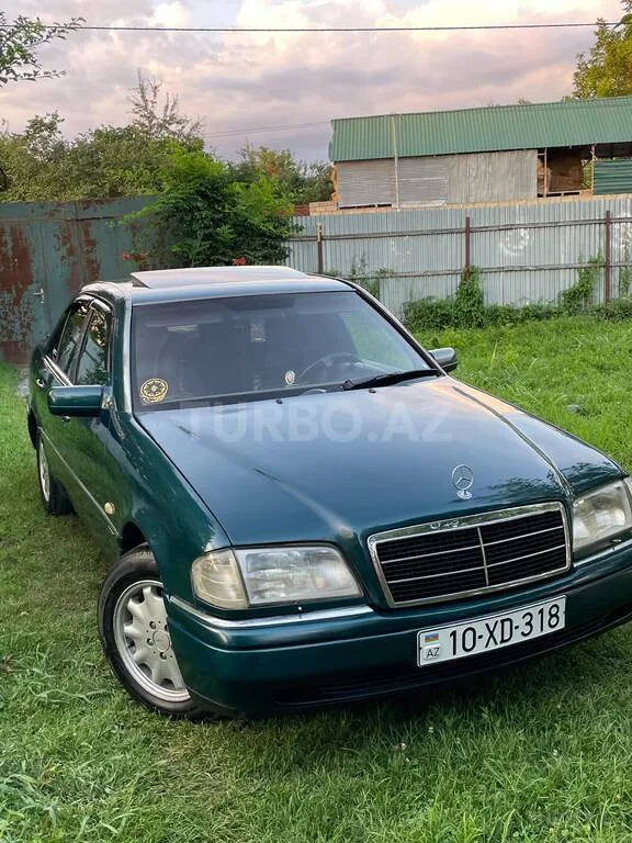 Mercedes C 180 — foto 2/4