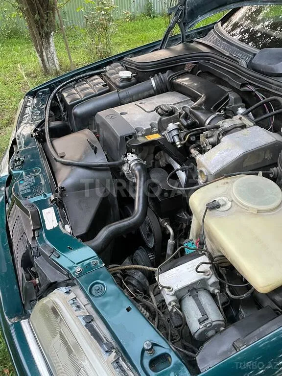 Mercedes C 180 — foto 3/4