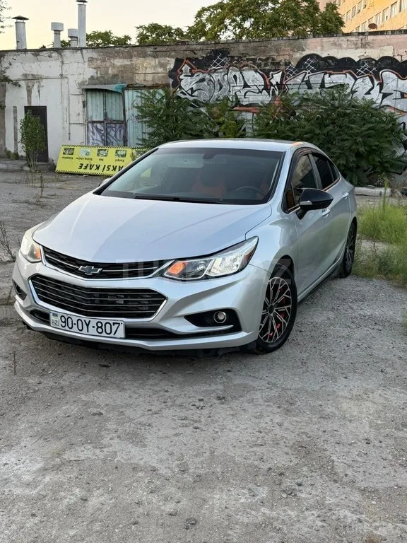 Chevrolet Cruze — foto 1/4