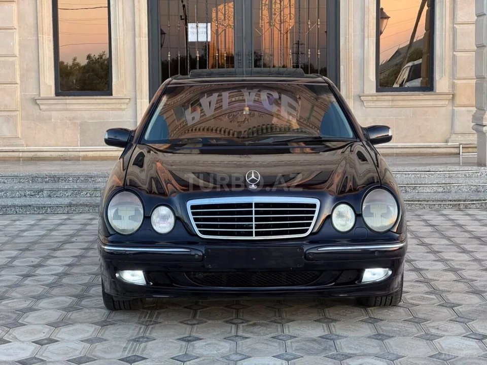 Mercedes E 240 — foto 2/4
