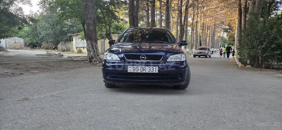 Opel Astra — foto 1/4