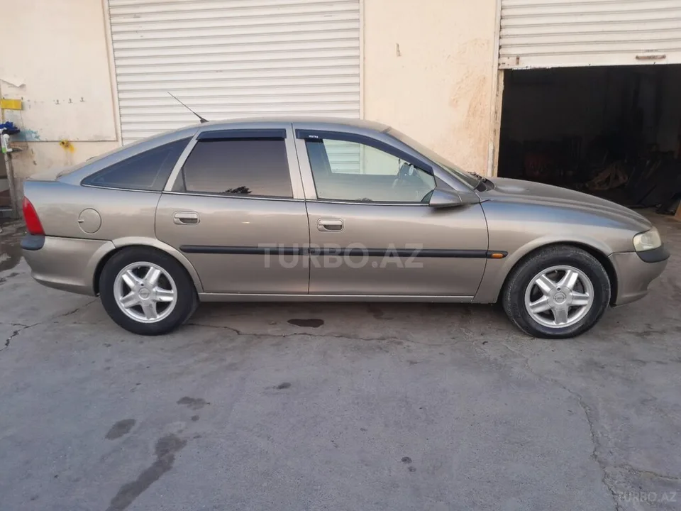 Opel Vectra — foto 2/4