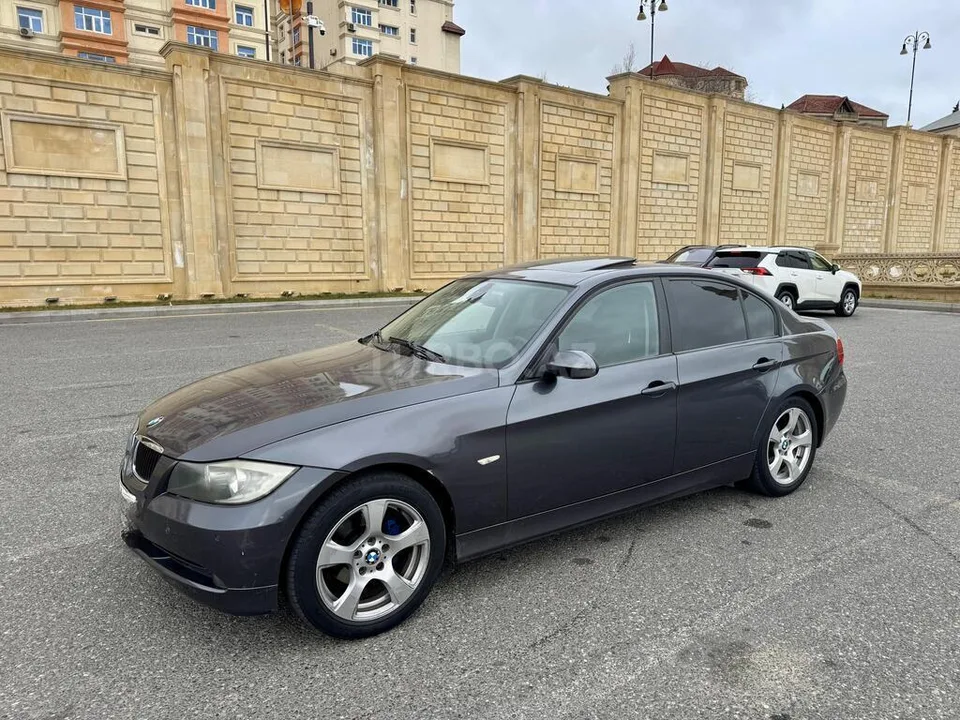 BMW 320 — foto 3/4